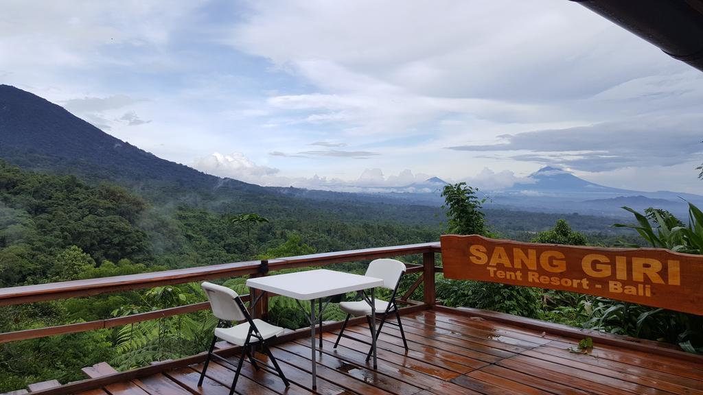 Sang Giri Mountain Tent Resort By Ahm Jatiluwih Exterior photo